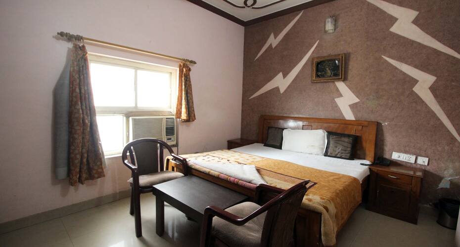 Hotel Aero Capital, New Delhi 4